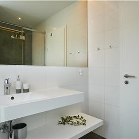6 Bedroom Seafront Villa with Pool near Slano, Sleeps 12-14